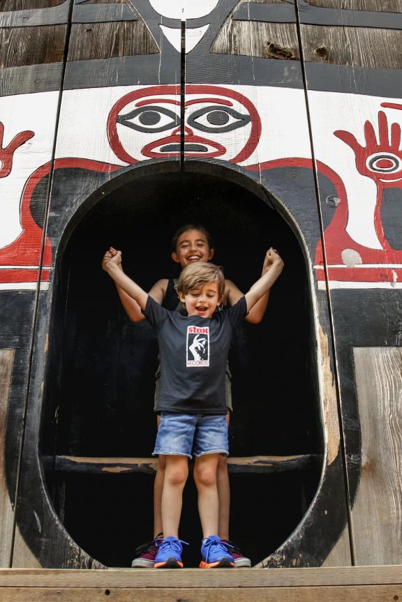 Kids at the Northwest Passage at the Memphis Zoo