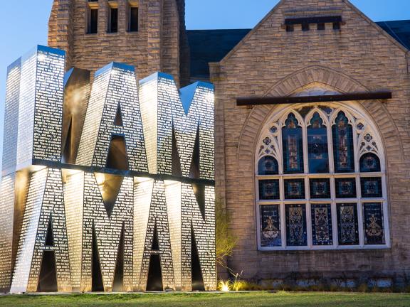 I AM A MAN plaza, showing the former Clayborn Temple in the background with the I AM A MAN statue in front of it.