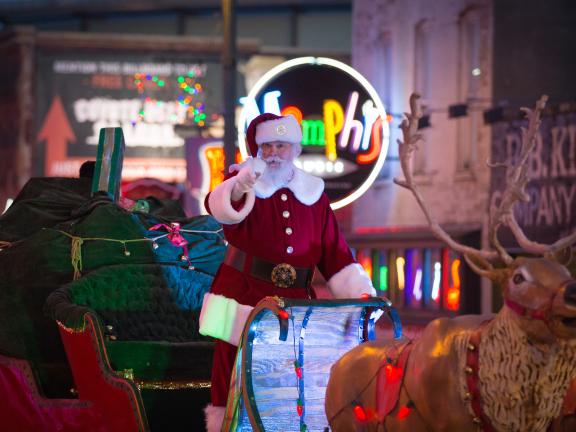 Santa and Memphis sign on Beale Street