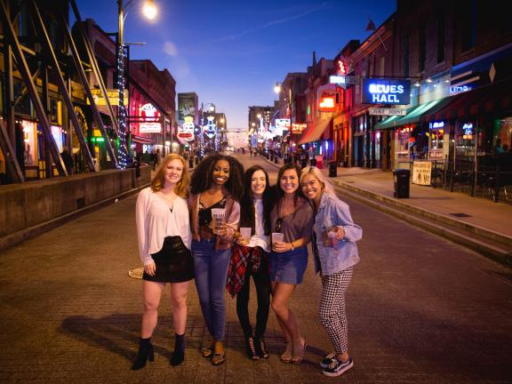 Girls Trip Beale Street / Alex Shansky 