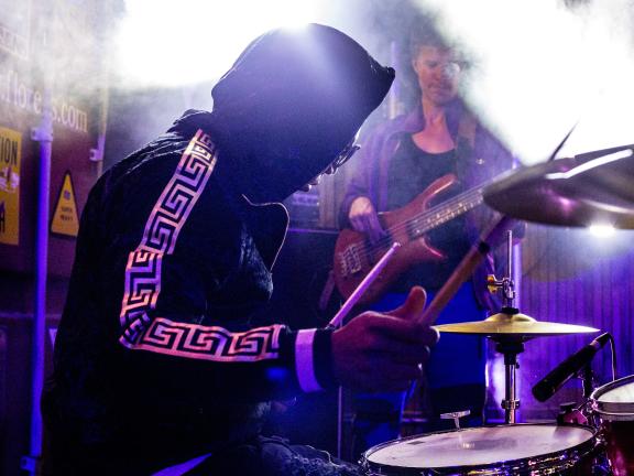 Railgarten Live Music / Craig Thompson