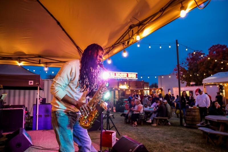 Slider Inn Patio Entertainment for Trolley Night