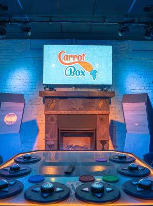 game nite lounge room