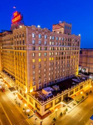 Exterior of The Peabody Memphis.