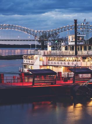 Memphis Riverboats Inc. offers sightseeing tours on the Mississippi River