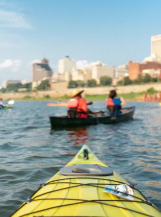 Kayaking on the Mississippi River, Memphis