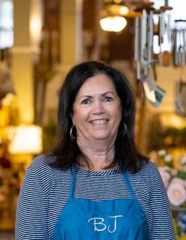 Shopping on the Collierville Town Square outside of Memphis | Craig Thompson