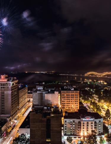 Fourth of July Fireworks over Downtown Memphis | Phillip Van Zandt