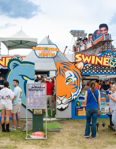 swine dine memphis tigers and grizzlies themed bbq tent at WCBCC