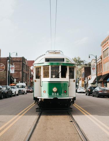 Downtown Trolley / Jessica Steddom Downtown Trolley / Jessica Steddom