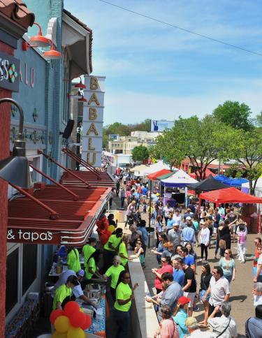 Overton Square Crawfish Festival. Photo Credit: Andrea Zucker