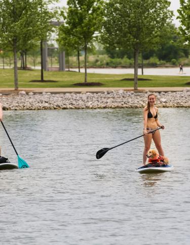 Paddle Boarding at Shelby Farm / Alex Shansky Paddle Boarding at Shelby Farms