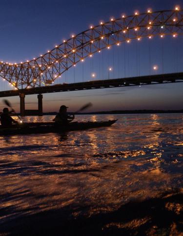 Kayaking on the Mississippi river