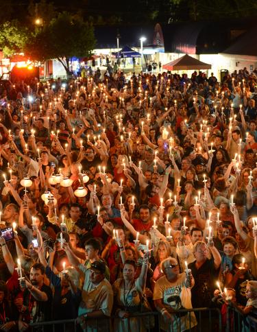 Elvis Week Candlelight Vigil. Photo Credit: EPE Elvis Week Candlelight Vigil. Photo Credit: EPE