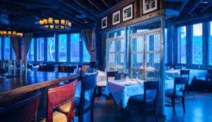 Interior - Justin Fox Burks Photo