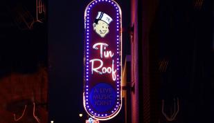 Tin Roof Sign | Alex Shansky Photo