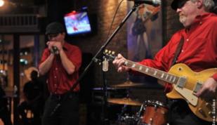 Great live music at Wet Willie's on Beale. Photo by Andrea Zucker. Photo