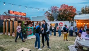 Slider Inn Patio Entertainment - Alex Shansky Photo