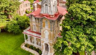 James Lee House Exterior - JLH Photo