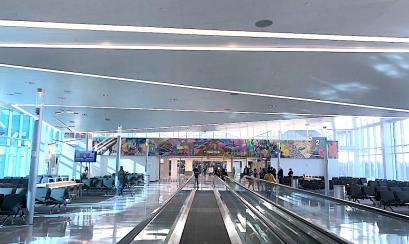 airport concourse with people mover conveyor