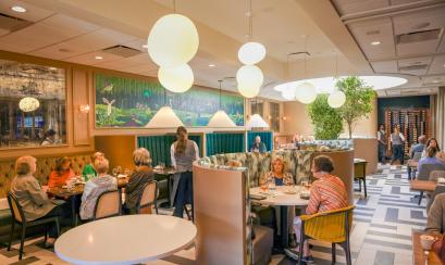 dining room of Restaurant Iris