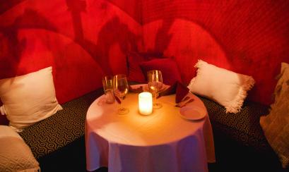 romantic table at Itta Bena