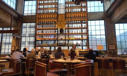 Amelia gene's restaurant bar
