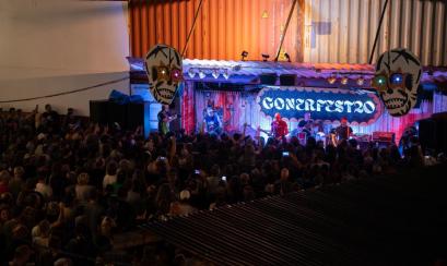 Crowds around the stage at Gonerfest at Railgarten.