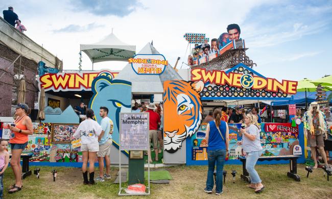swine dine memphis tigers and grizzlies themed bbq tent at WCBCC