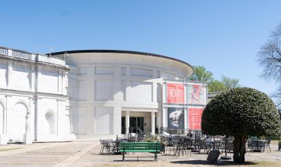 exterior of brooks museum of art