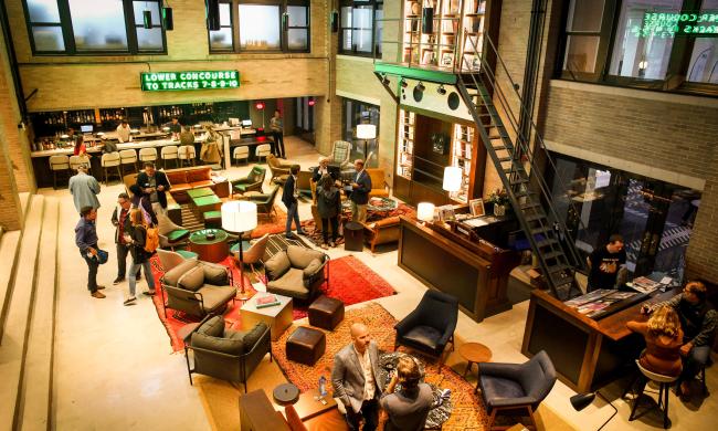 Central Station Hotel Lobby / Alex Shansky