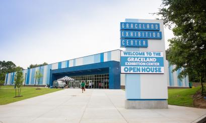 Graceland Exhibition Center / Alex Shansky Graceland Exhibition Center / Alex Shansky