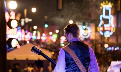 Music on Beale Street / James Wessels Guitar player performing on Beale street
