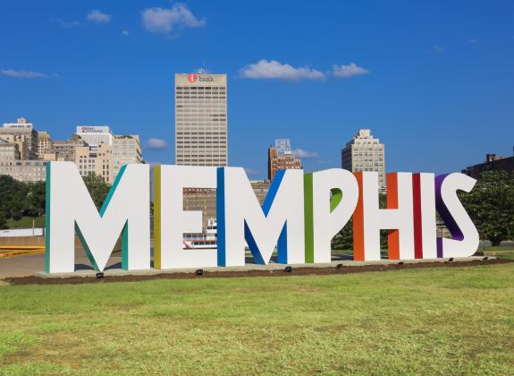 Memphis Sign at Mud Island / Alex Shansky