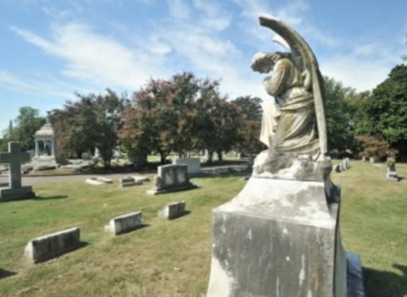Elmwood Cemetery. Photo by Andrea Zucker. Photo 2
