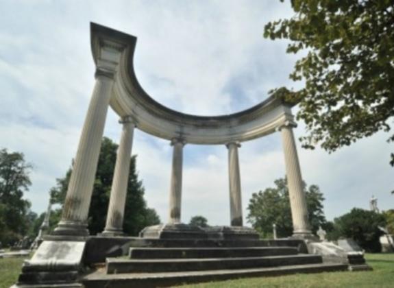 Elmwood Cemetery. Photo by Andrea Zucker. Photo 3
