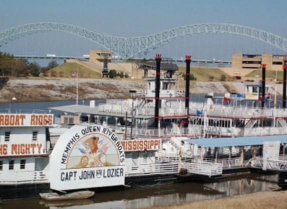 Memphis Riverboat Line up - Photo by Kerry Crawford Photo