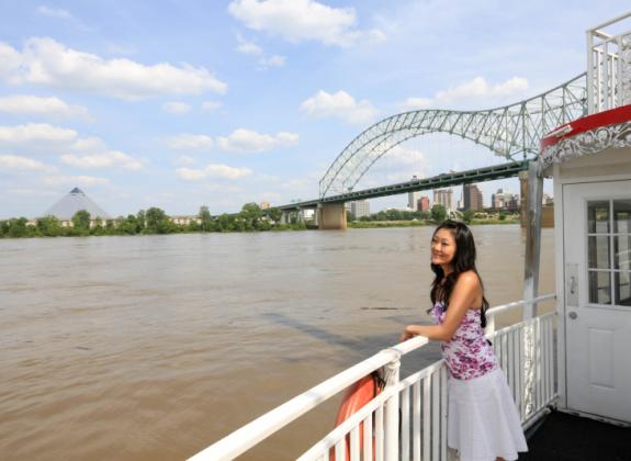 Memphis Riverboats has been giving sightseeing tours and dinner cruises on the mighty Mississippi since 1955. Photo