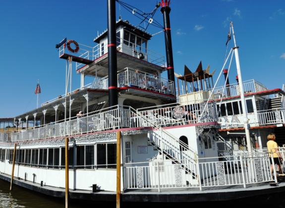 memphis300memphisriverboatsmemphisqueenIII1 -  Raphael Tenschert Photo 2