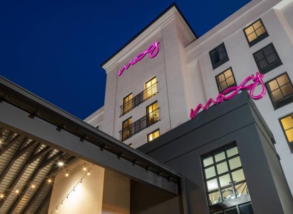 Moxy Exterior - Moxy Memphis Photo 2