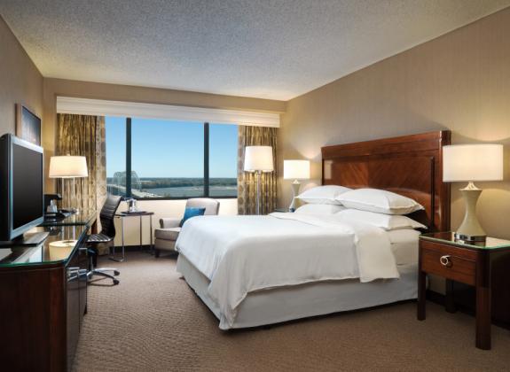 Sheraton Memphis Downtown Hotel - Handicapped Accessible Deluxe King Bedroom - Michael Weber Photo