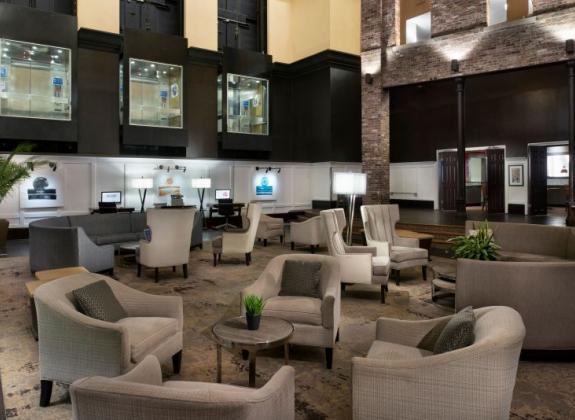 Lobby of DoubleTree Downtown Memphis Photo 3