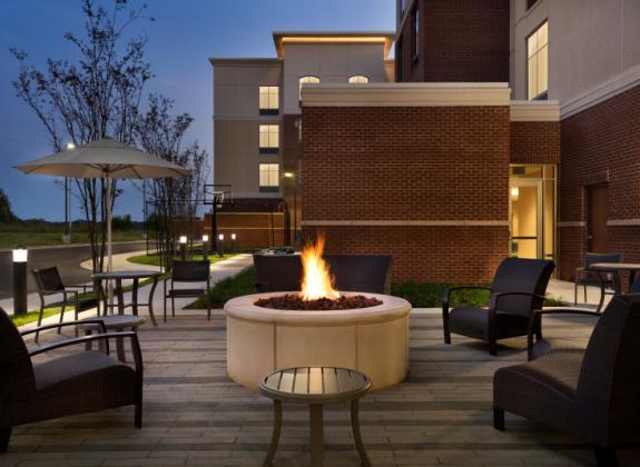 Firepit - Homewood Suites by Hilton - Southaven Photo 2