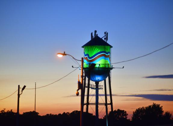 Broad Avenue water tower - landscape - Andrea Zucker Photo