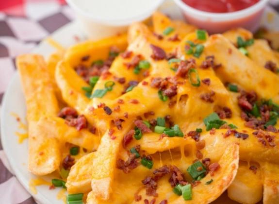 Cheesy Fries - Huey's Memphis Photo 3