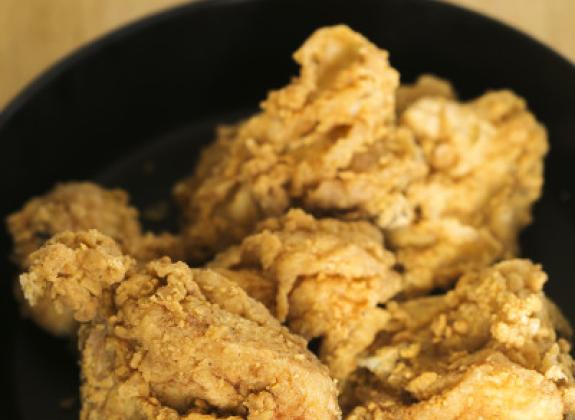 Fried Chicken in a Cast Iron Skillet Photo 4