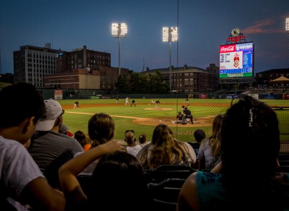 The Memphis Redbirds are the Triple-A minor league baseball affiliate to the St. Louis Cardinals and play in the Pacific Coast League. 

Located in Downtown Memphis across from DoubleTree Hotel and within easy walking distance of Beale Street Entertainmen Photo 3