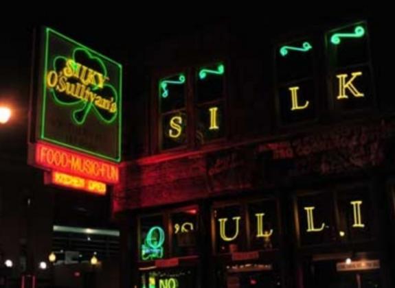 From ribs to oysters at Silky's on Beale Street. Photo by Andrea Zucker. Photo 3