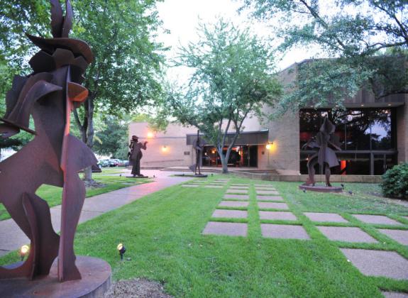 Founded in 1920, Theatre Memphis offers an opportunity for people with every degree of talent to become part of the creative process. Its current home houses two separate stages, the Sherwood Lohrey mainstage, which seats 300, and the smaller, black-box theater. Photo 2
