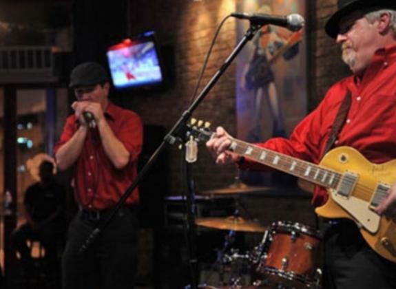 Great live music at Wet Willie's on Beale. Photo by Andrea Zucker. Photo